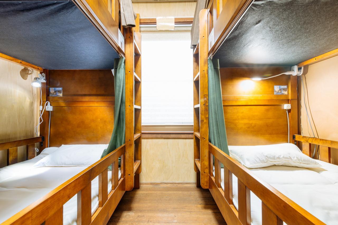 Guest House Enishi Тояма Екстер'єр фото